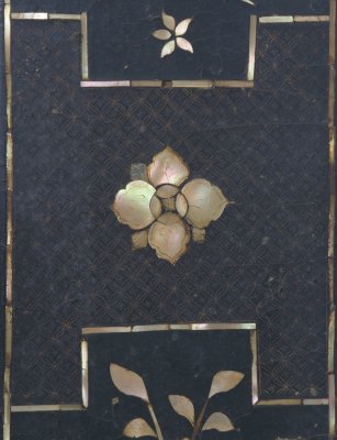 图片[2]-Black lacquer frame bed inlaid with mother-of-pearl pattern-China Archive